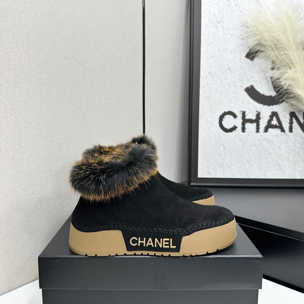 CHANEL Fur Trim Snow Boots Logo Rubber Sole Ankle Boots